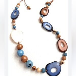 NWT Vionic Blue and Brown Beaded Necklace